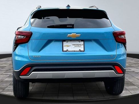 New 2026 Chevrolet Trax LT w/ Driver Confidence Package image 4