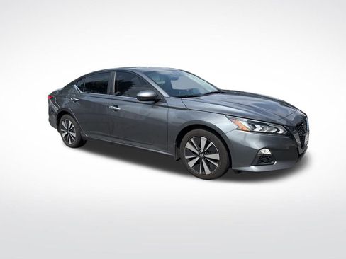 Used 2021 Nissan Altima 2.5 SV w/ SV Premium Package image 5