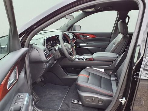 New 2026 Chevrolet Traverse RS image 16