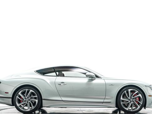 Used 2025 Bentley Continental GT Speed AWD/4WD image 2
