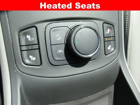 Used 2022 GMC Terrain SLT FWD image 16