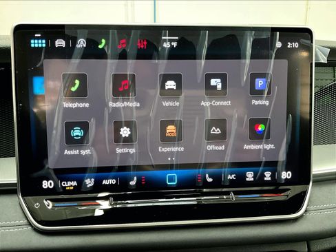 New 2026 Volkswagen Tiguan SE R-Line image 22