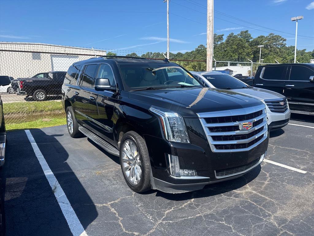 Used 2017 Cadillac Escalade ESV Luxury AWD/4WD image 1
