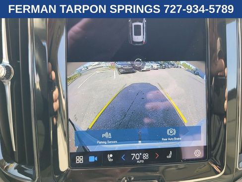 Certified 2023 Volvo XC60 B5 Plus w/ Climate Package image 27