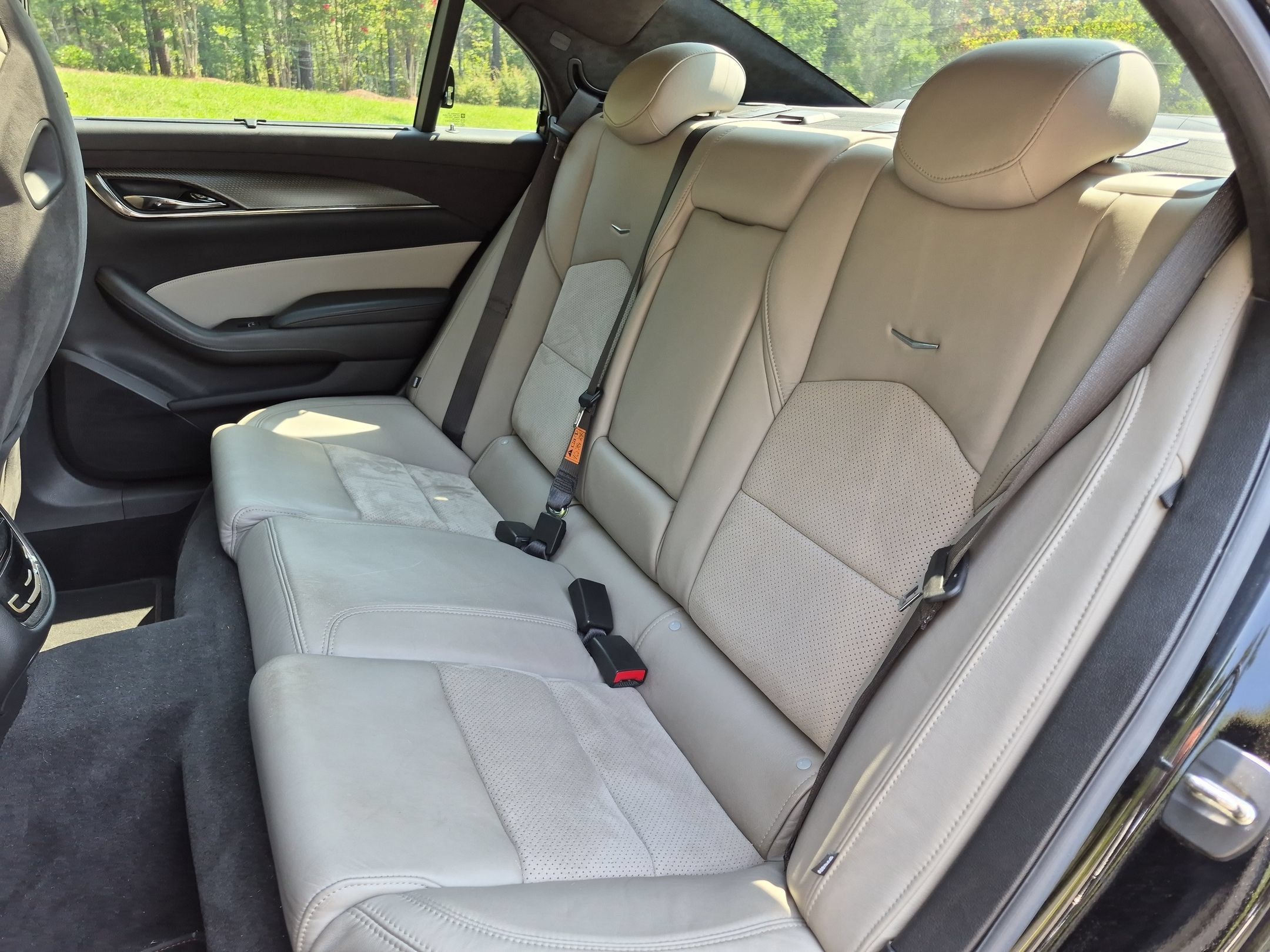 Used 2016 Cadillac CTS V w/ Luxury Package RWD image 17