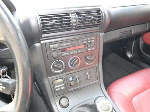 Used 1996 BMW Z3 1.9 image 24