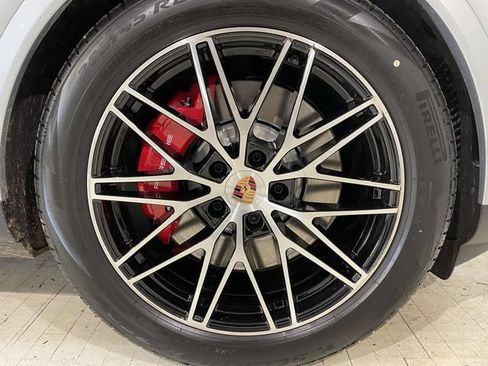 New 2026 Porsche Cayenne S AWD/4WD image 16