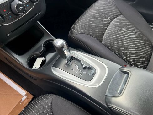 Used 2014 Dodge Journey SE w/ Flexible Seating Group image 20