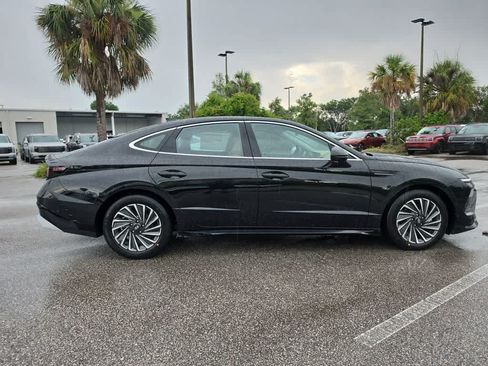 New 2026 Hyundai Sonata Limited FWD image 8