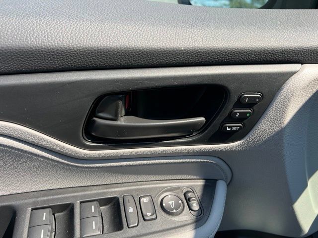 Used 2024 Honda Odyssey EX-L image 26