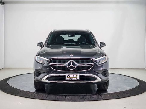 Certified 2025 Mercedes-Benz GLC 300 4MATIC image 2