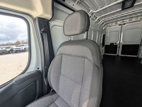 New 2026 RAM ProMaster 3500 w/ Convenience Group FWD image 15