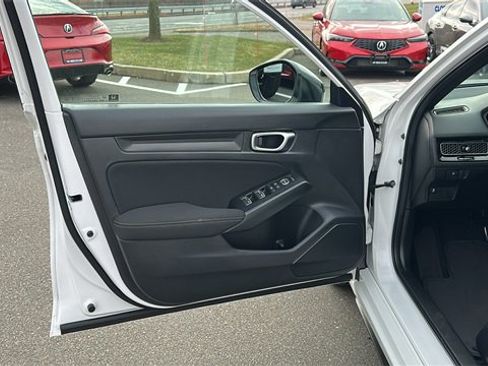Used 2025 Honda Civic Sport image 8