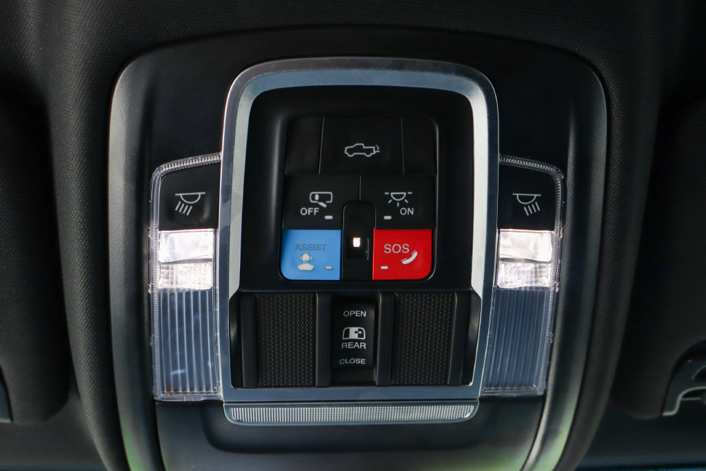 Used 2024 RAM 2500 Laramie w/ Night Edition AWD/4WD image 29