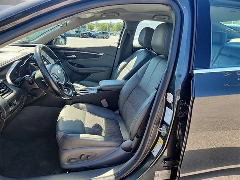 Used 2019 Chevrolet Impala LT image 7