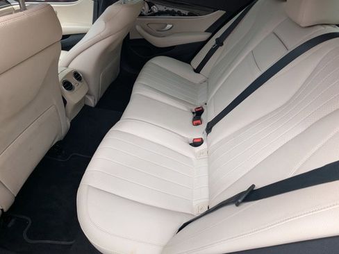 Used 2017 Mercedes-Benz E 300 image 17