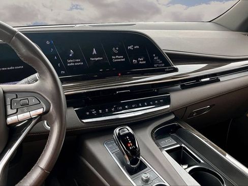 Used 2024 Cadillac Escalade Sport w/ LPO, ONYX Package AWD/4WD image 9