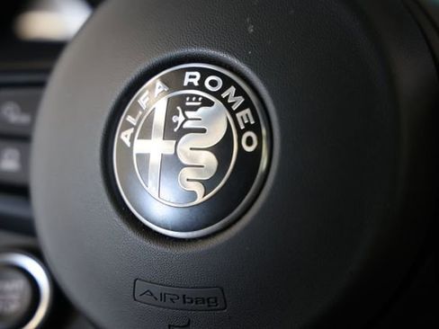 Used 2024 Alfa Romeo Tonale Ti w/ Active Assist Package AWD/4WD image 24