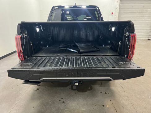 Used 2024 Toyota Tundra Limited image 28