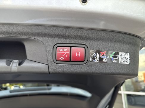 Certified 2026 Mercedes-Benz GLE 450 4MATIC image 42
