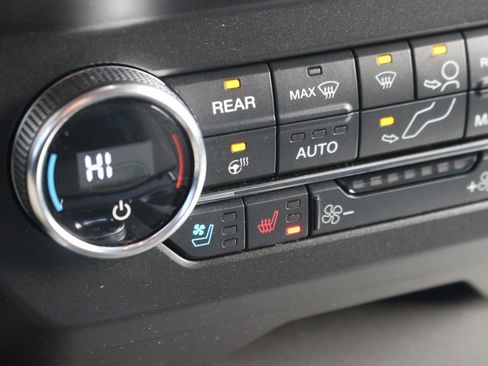 Used 2019 Ford Expedition XLT w/ Equipment Group 202A image 26