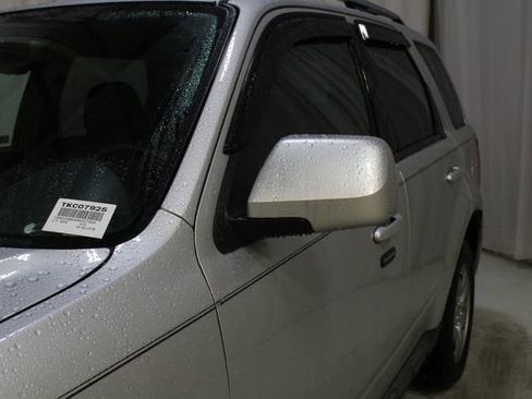 Used 2010 Ford Escape Limited image 32