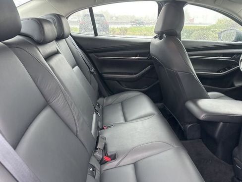 Used 2024 MAZDA MAZDA3 s FWD image 12