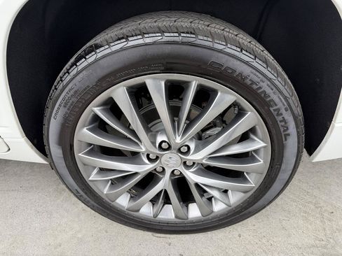 Used 2025 Buick Enclave Avenir w/ Super Cruise Package AWD/4WD image 57