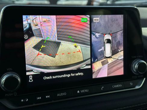 Used 2021 Nissan Rogue SV image 25