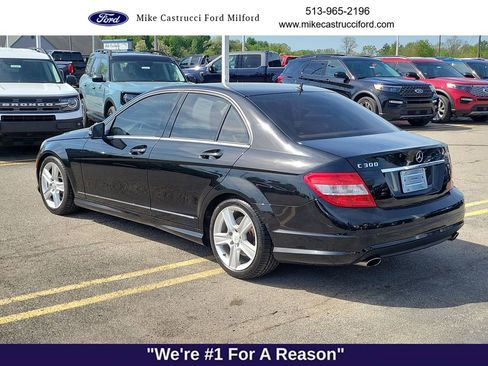 Used 2010 Mercedes-Benz C 300 4MATIC Sedan image 3