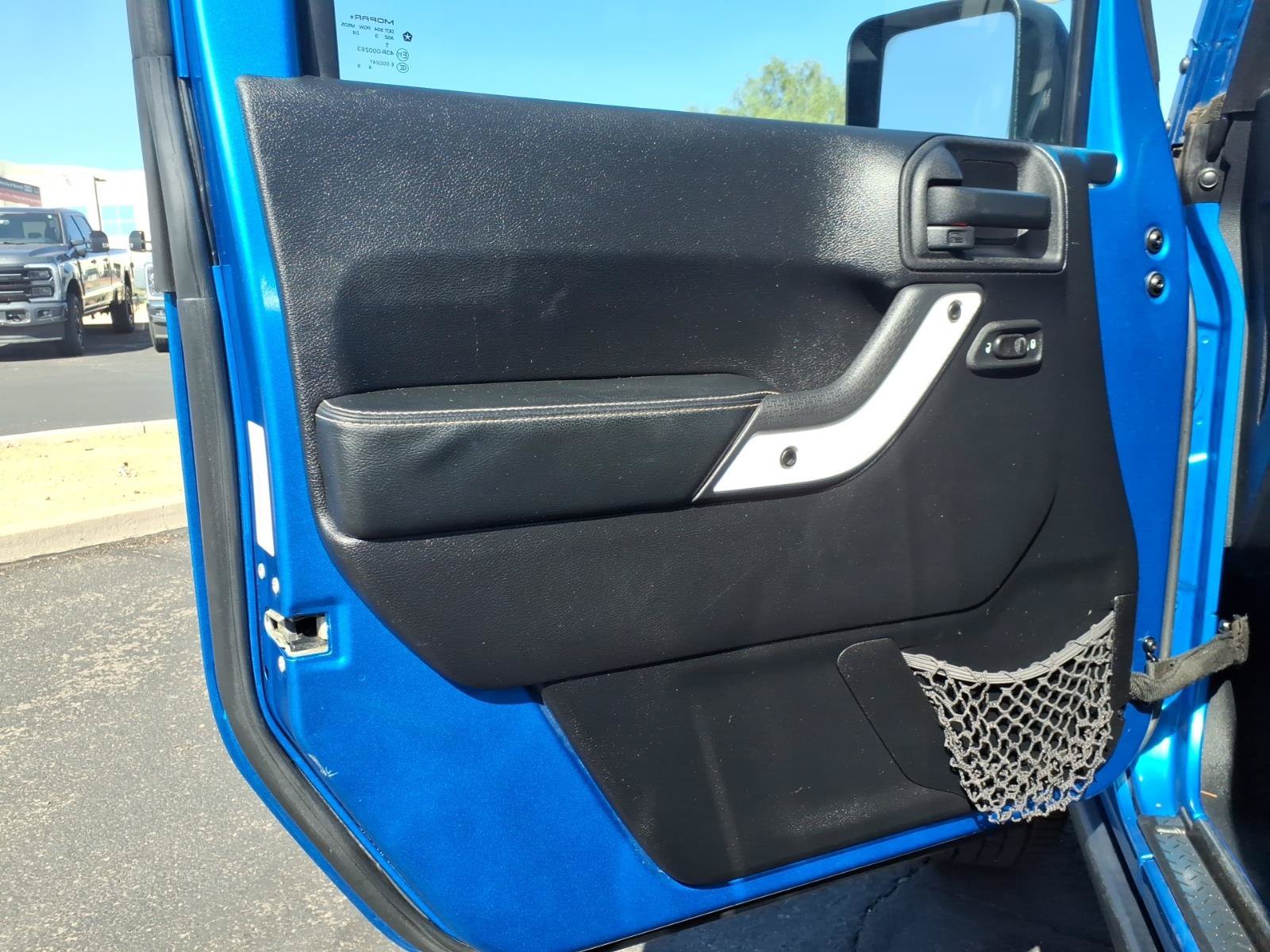Used 2014 Jeep Wrangler Unlimited Sahara AWD/4WD image 20