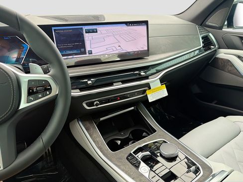 New 2026 BMW X5 xDrive50e w/ M Sport Package image 29