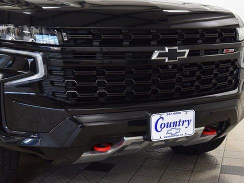 Used 2023 Chevrolet Tahoe Z71 w/ Z71 Off-Road Package AWD/4WD image 13