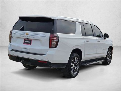 Used 2023 Chevrolet Suburban LS w/ Driver Alert Package image 5