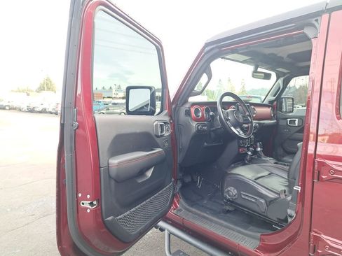 Used 2021 Jeep Gladiator Rubicon image 10