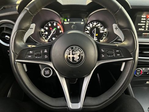 Used 2018 Alfa Romeo Stelvio Ti Sport image 17