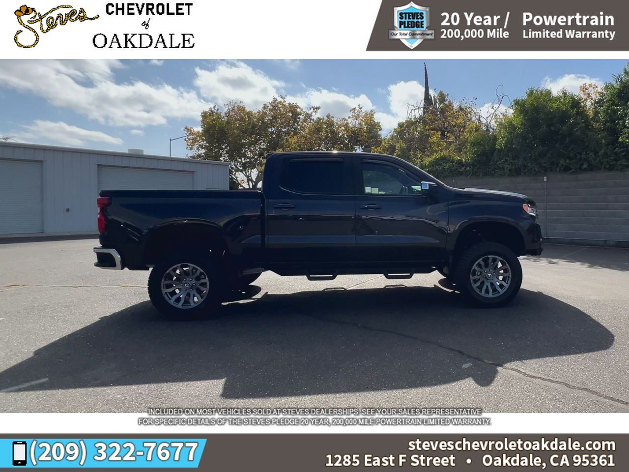 Used 2022 Chevrolet Silverado 1500 LT w/ Z71 Off-Road Package AWD/4WD image 13