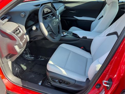 New 2025 Lexus UX 300h UX 300h F SPORT Design image 10