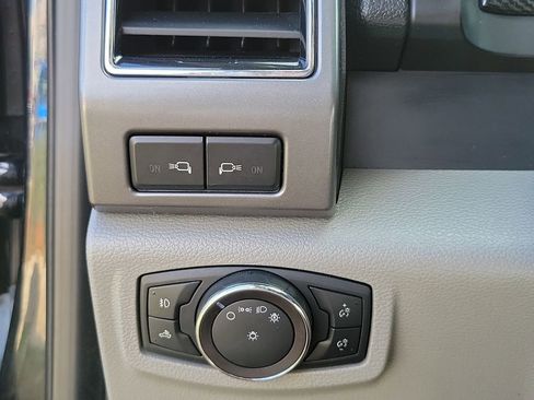 Used 2019 Ford F150 XLT w/ Equipment Group 302A Luxury RWD image 26