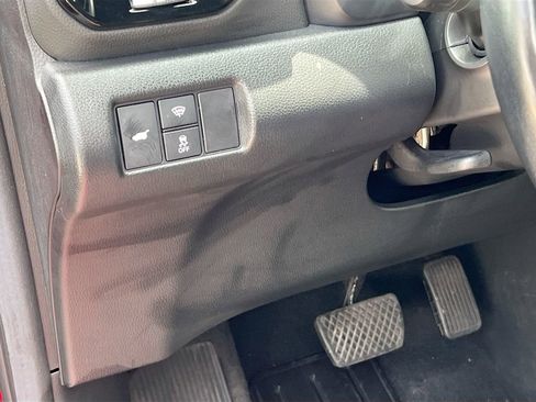 Used 2025 Honda Pilot TrailSport image 10