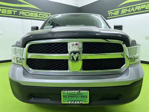 Used 2019 RAM 1500 Classic SLT AWD/4WD image 3