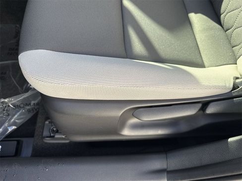 Used 2024 Toyota Corolla LE image 42