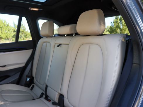 Used 2021 BMW X1 sDrive28i w/ Convenience Package FWD image 17
