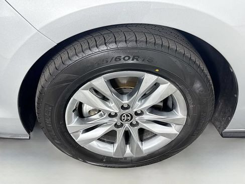 Certified 2021 Toyota Sienna Limited FWD image 36