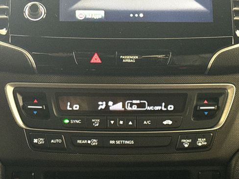 Used 2023 Honda Passport TrailSport image 21