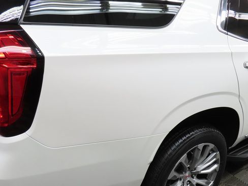 Used 2023 GMC Yukon Denali image 37