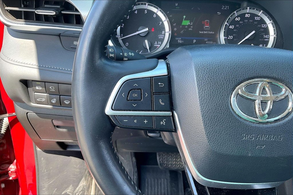 Used 2022 Toyota Highlander Platinum AWD/4WD image 11