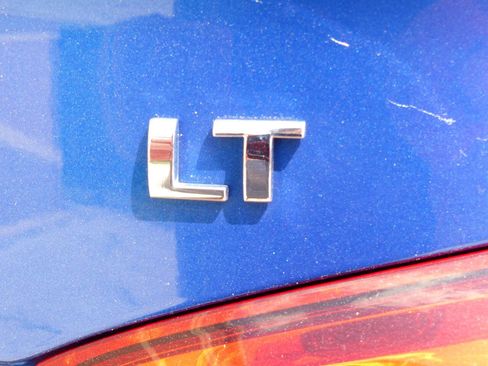 Used 2017 Chevrolet Cruze LT w/ Convenience Package FWD image 13