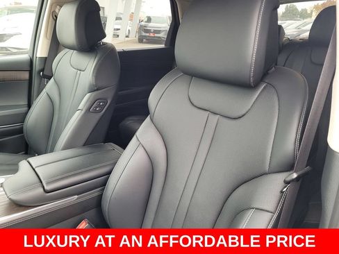 Used 2024 Genesis GV80 3.5T AWD/4WD image 15