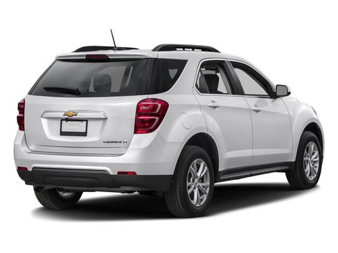 Used 2016 Chevrolet Equinox LT image 2